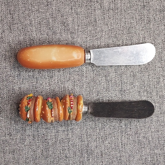Vintage Novelty Hamburger Hotdog Picnic Butter Cheese Spreaders - Picture 2 of 7